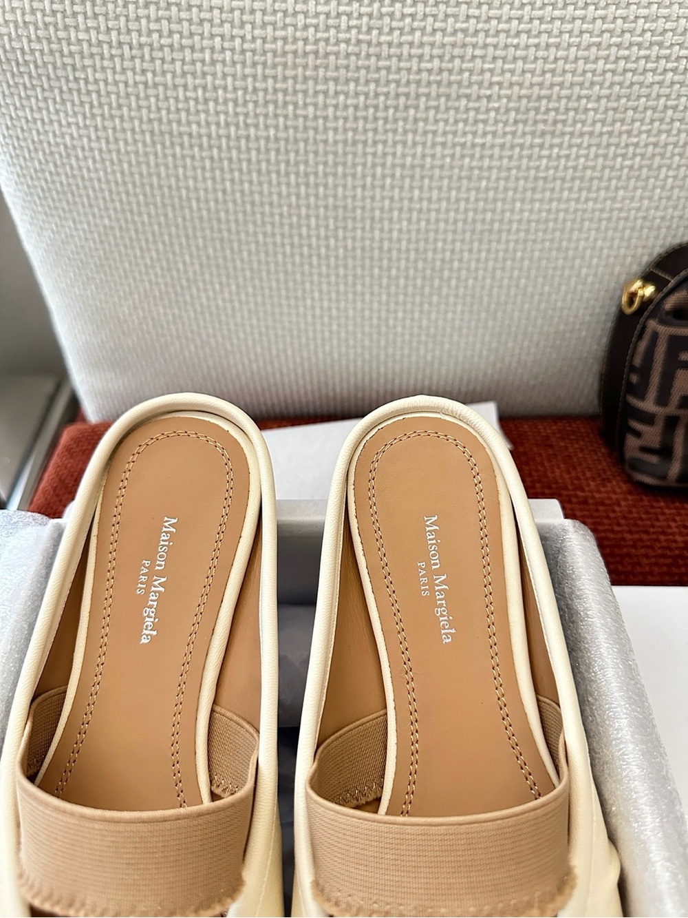 Maison Martin Margiela Cream Leather Slip-On Mules - Picture 8 of 8